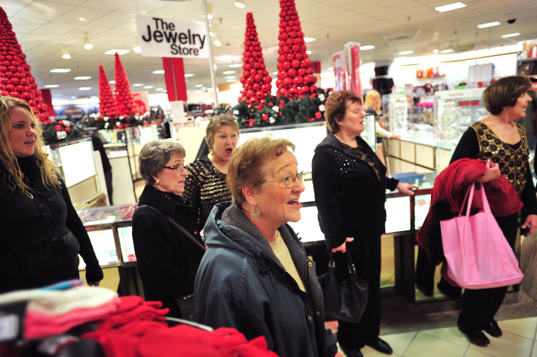Flash Mob carolers